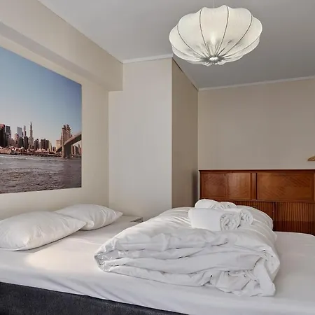 Authentic And Spacious In Centre